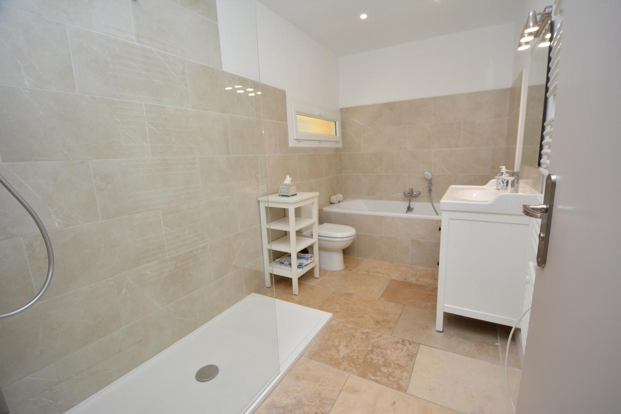 Villa In Comps With Private Pool And Airco Экстерьер фото